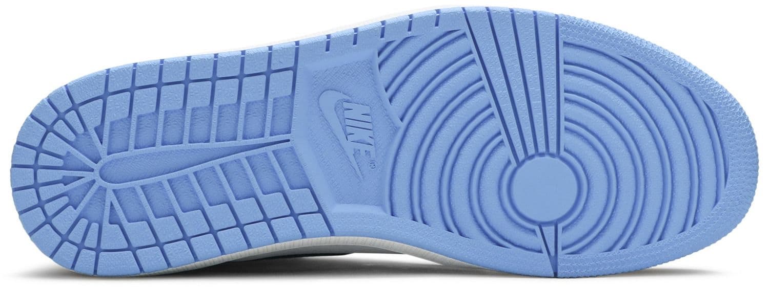 Air Jordan 1 Retro High OG 'University Blue' image 3